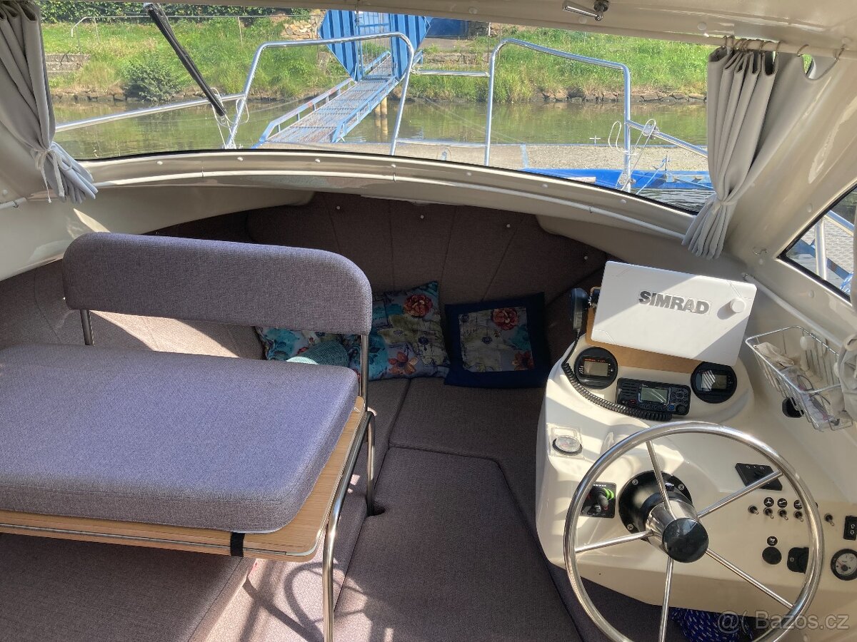 Motorová kajutová loď Bluestar Holiday 720 - 5