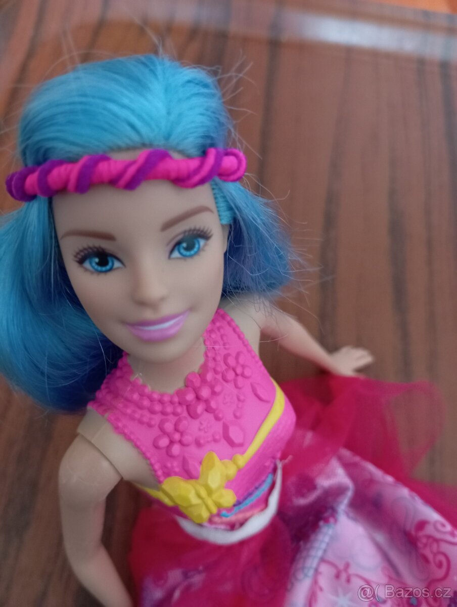 Barbie Mattel . - 5