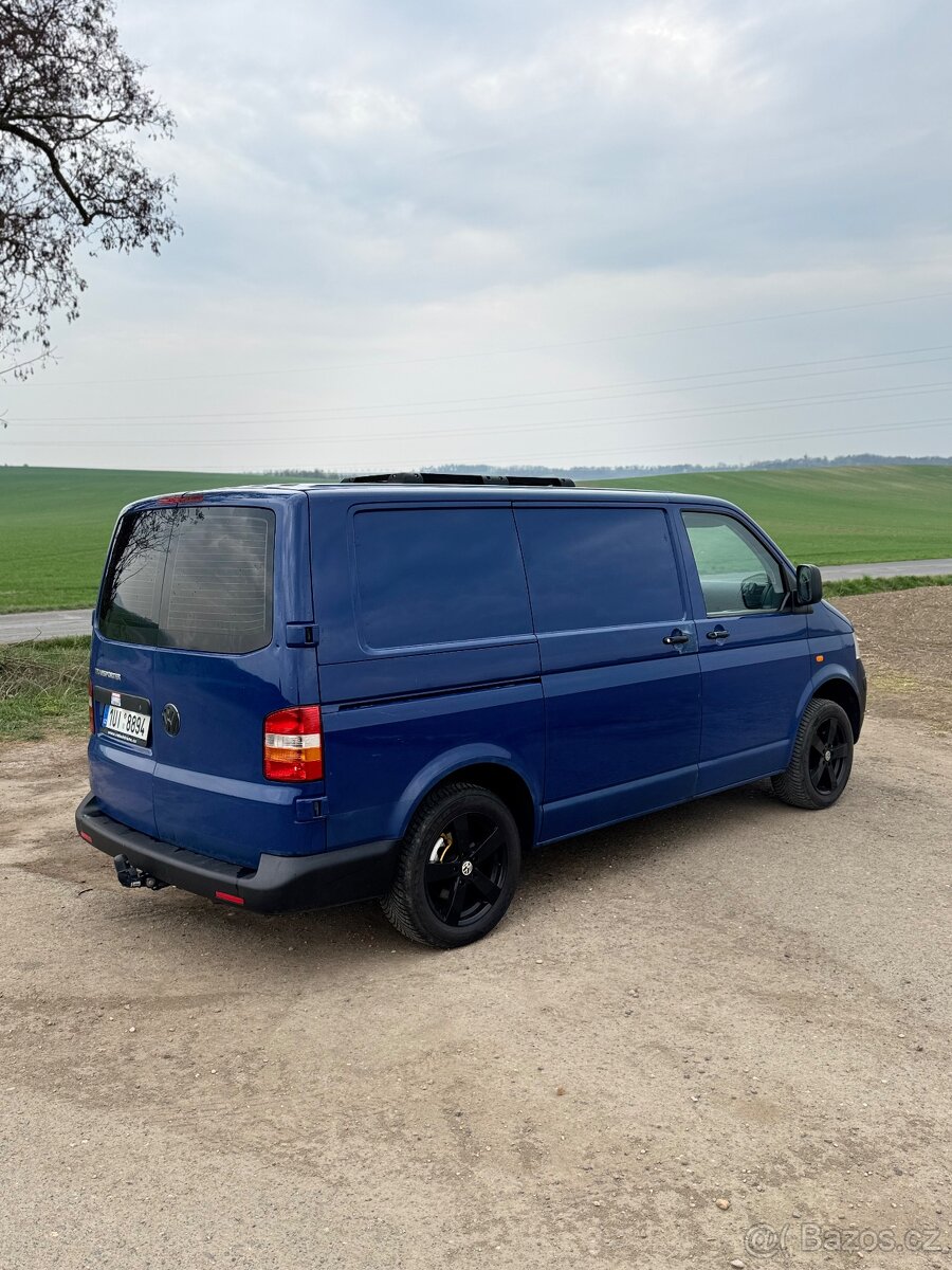 Volkswagen Transporter T5 - 5