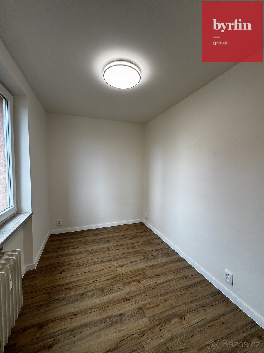 Pronájem bytu 3+kk s balkonem - 5