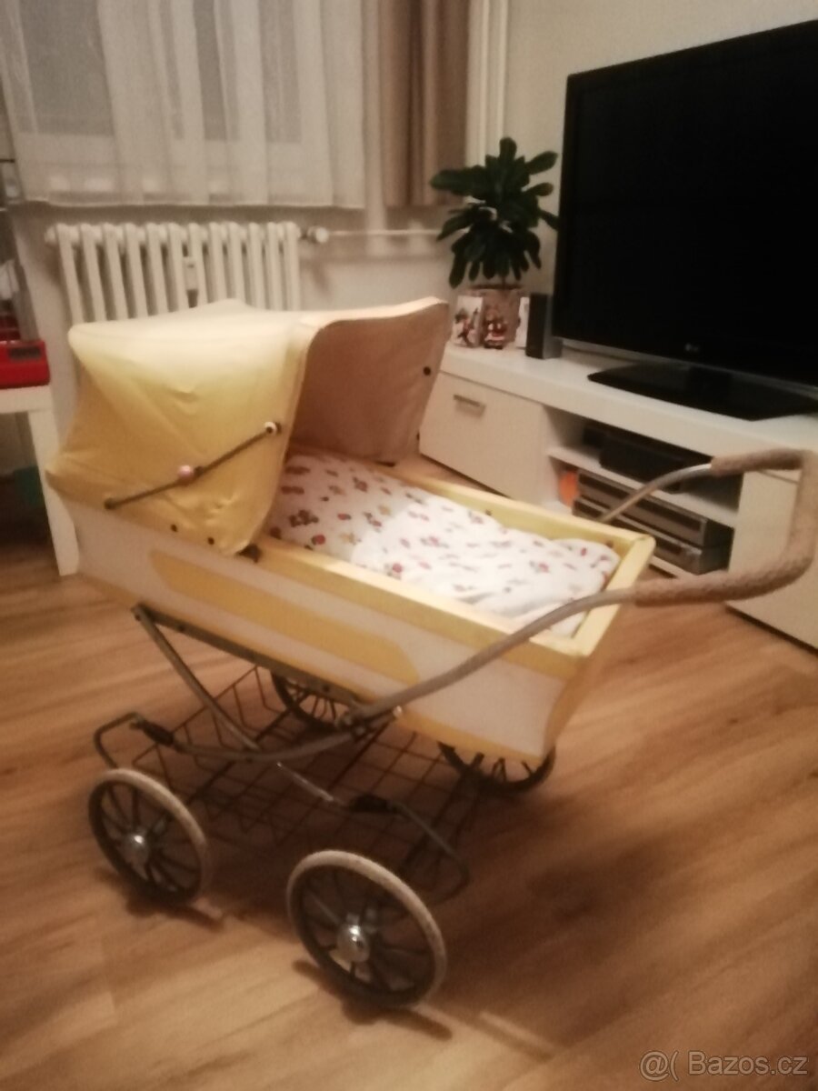 Kočárek pro panenky - 5