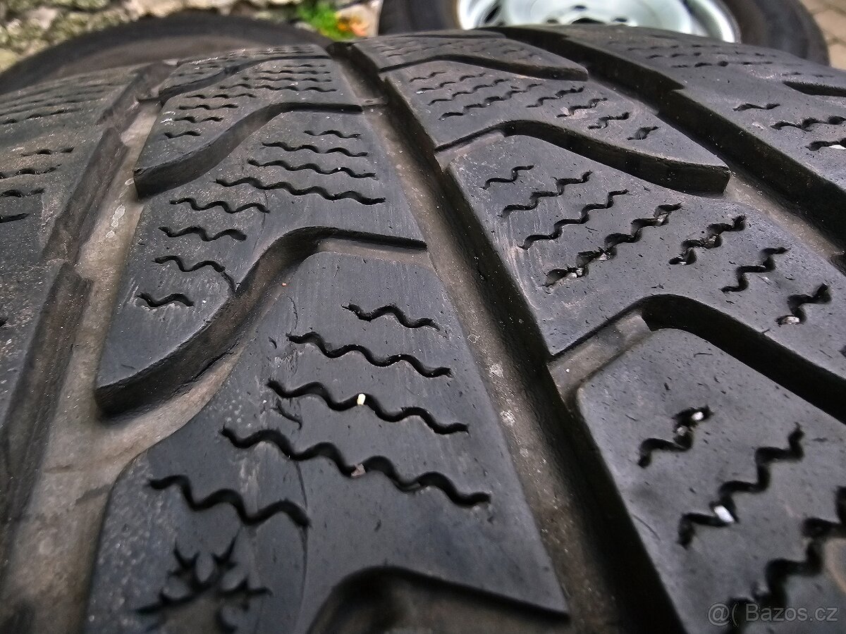 Zimní plechové disky kola R16 5x120 VW Crafter - 5