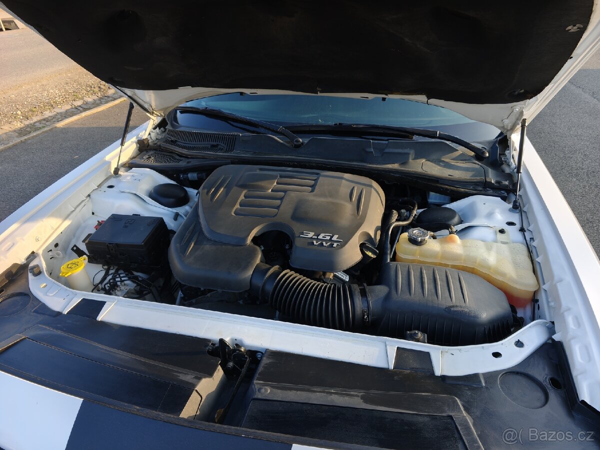 Dodge Challenger - 5