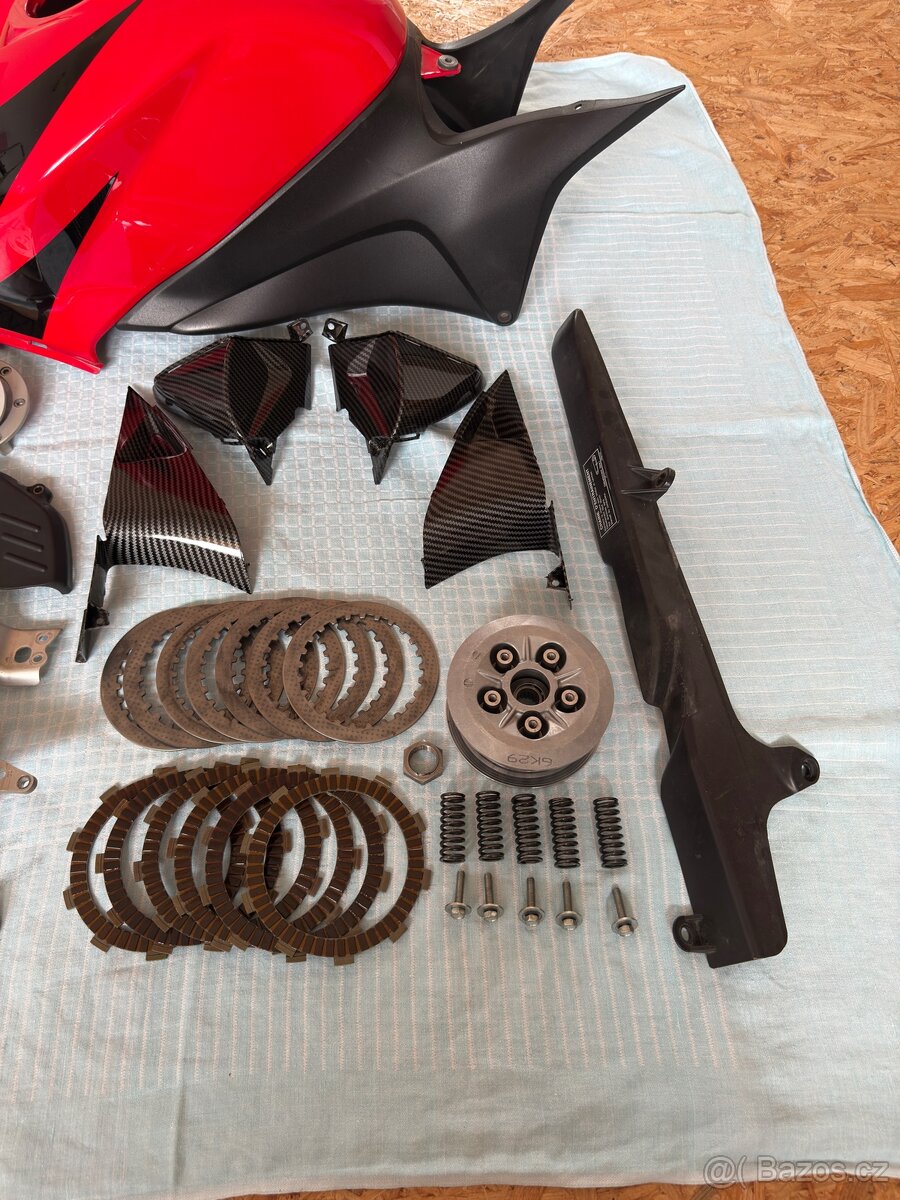 Honda CBR 600 RR (PC40) - díly - 5