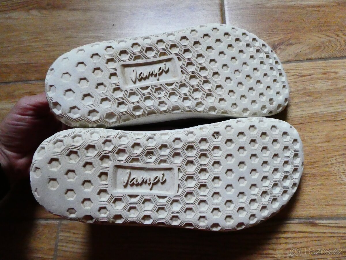 Dívčí barefoot boty, zn. Jonap Jampi, vel. 35 - 5