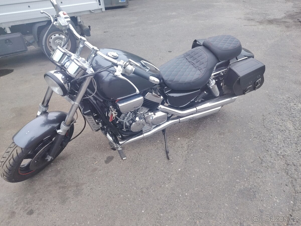 Prodám Honda VF 750 magna - 5