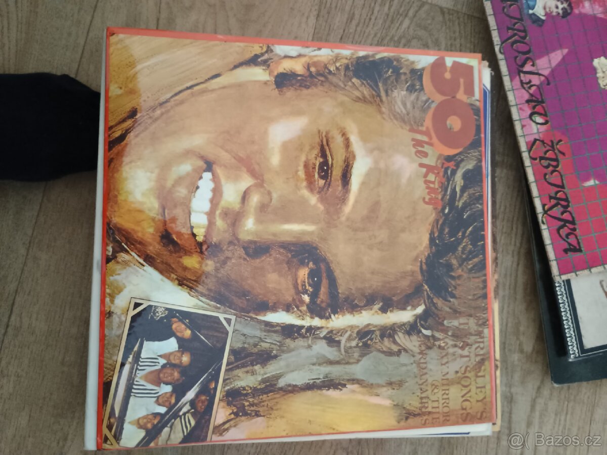 Dobrý den.Nabizim staré LP - 5
