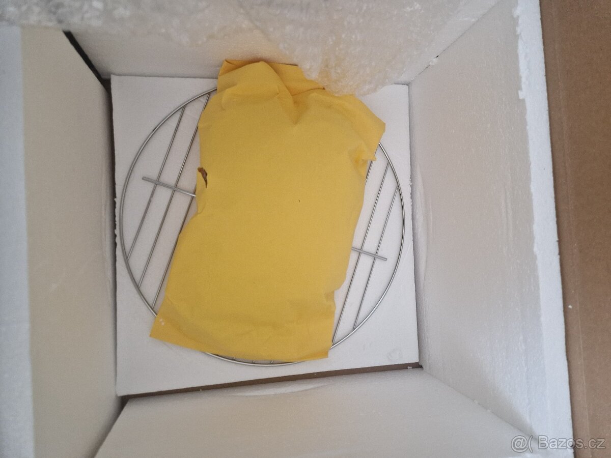 Nový přenosný gril ve tvaru fotbalového míče - 5