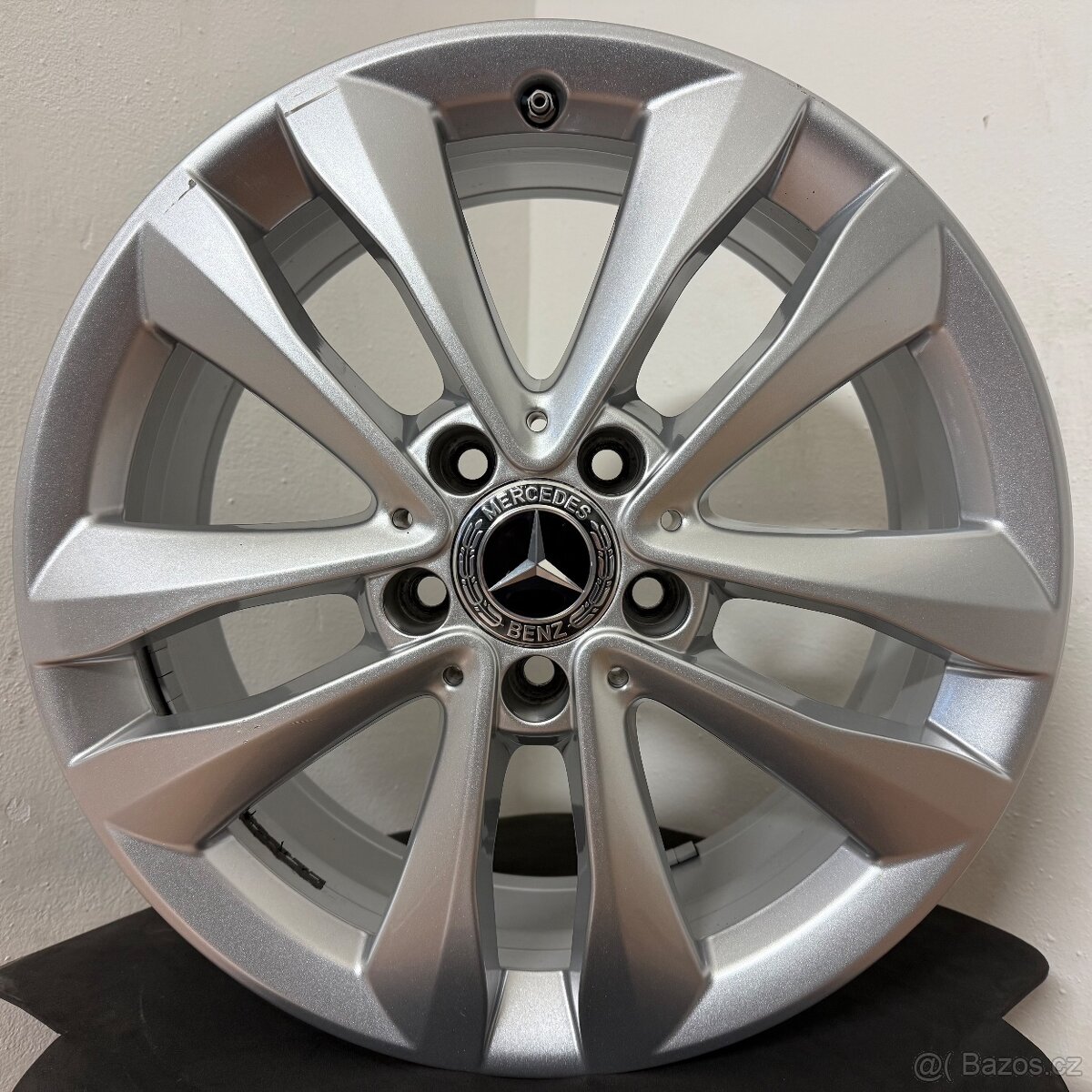 FORD FOCUS / PUMA 5x108 R17 ET47,5+ZIMNÍ 215/55R17 8,5/7mm - 5