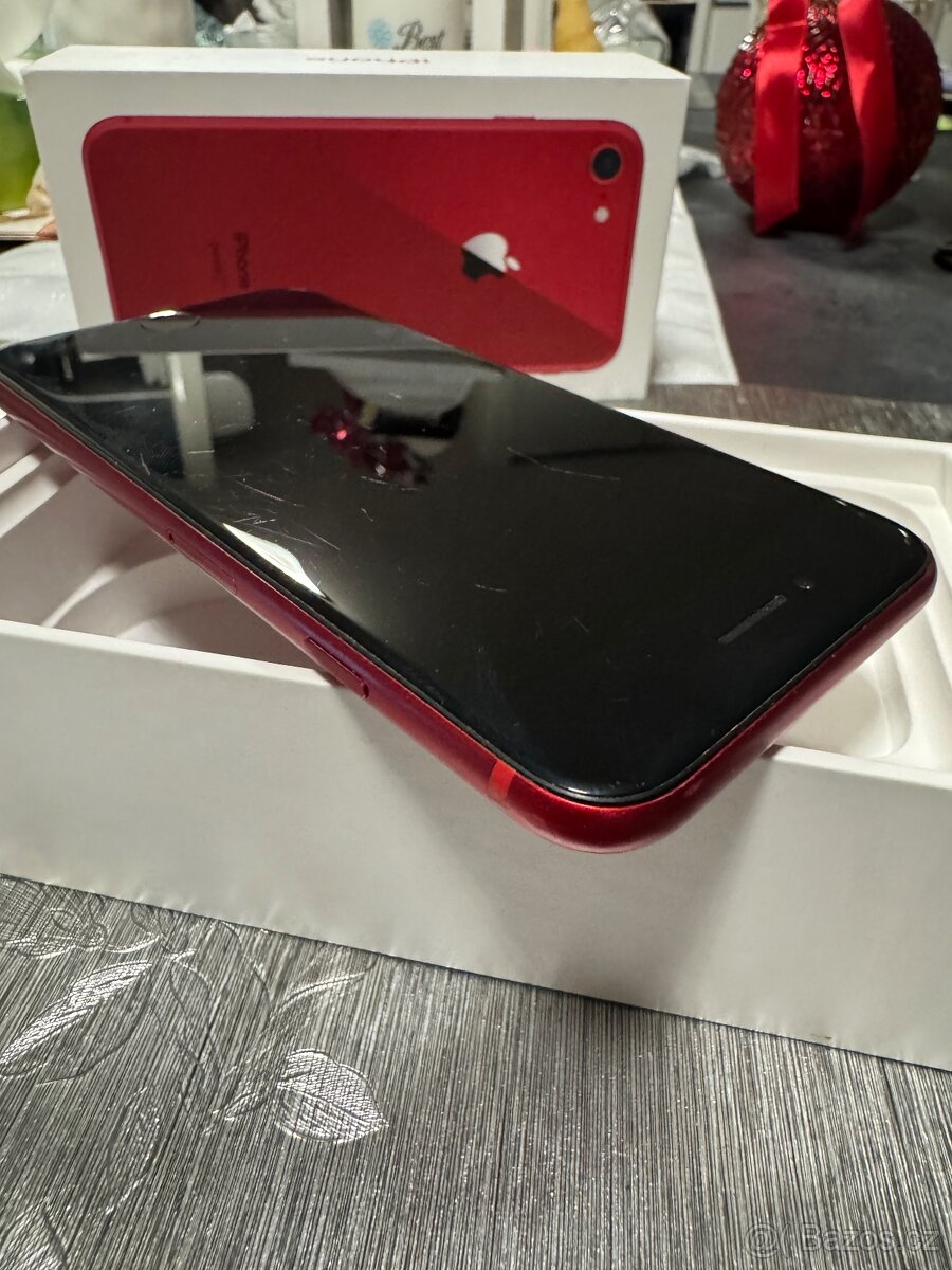 Iphone 8 64GB RED edice - 5
