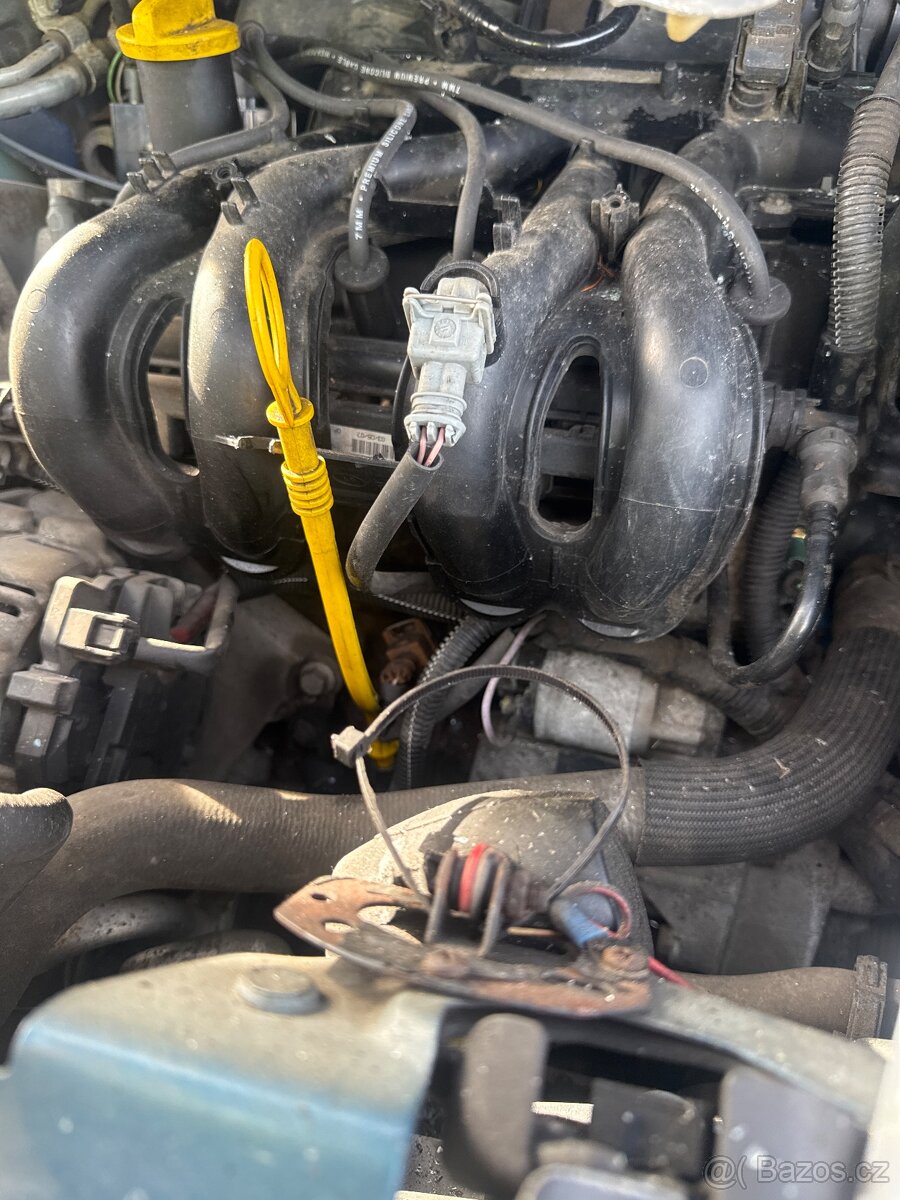 Renault Clio dily motor 1.1 43 kw D7F A8 - 5