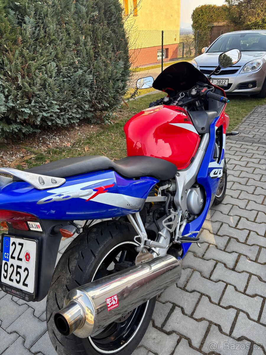 HONDA CBR 600F - 5