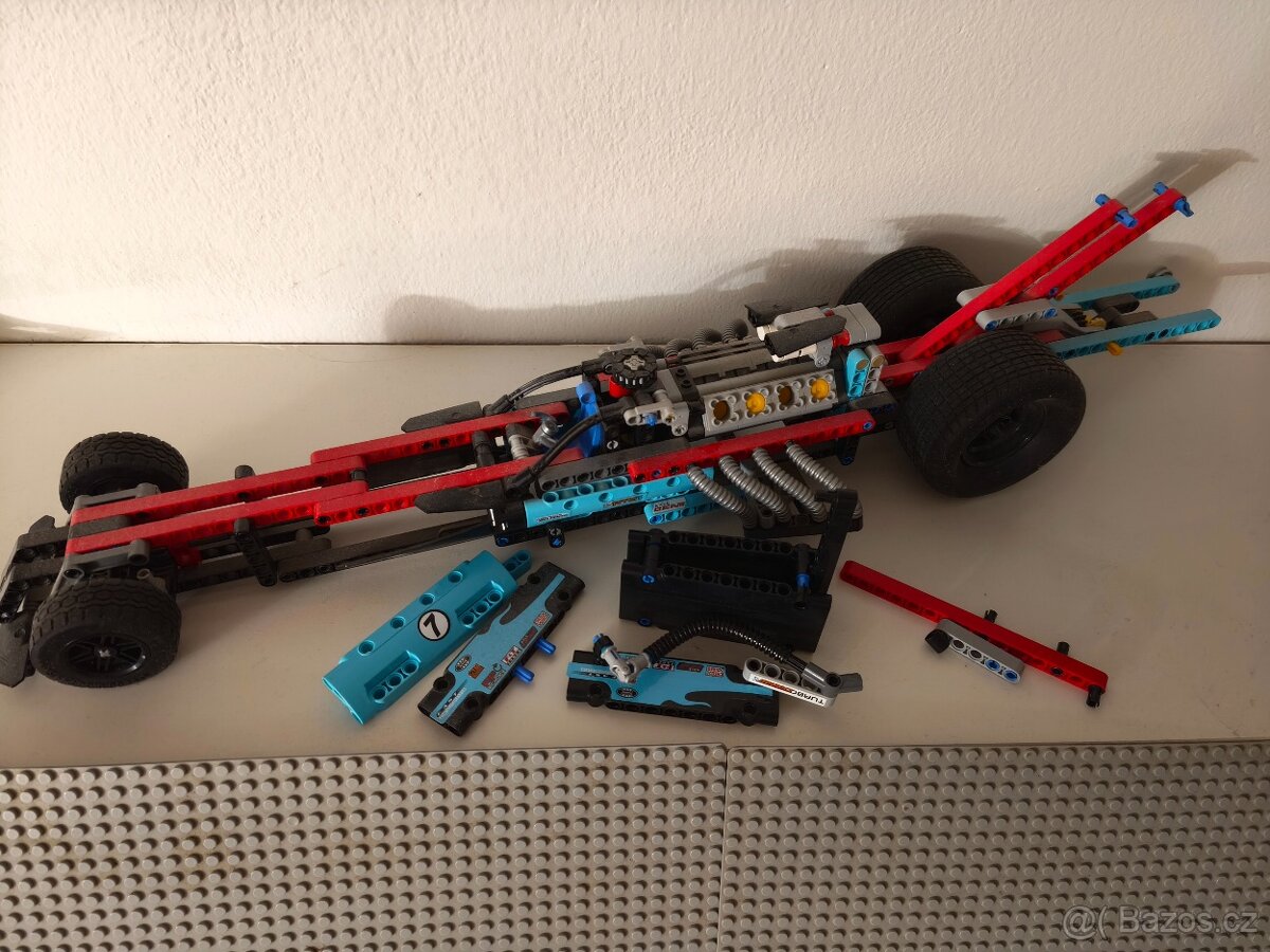 Lego 42042, 42050 - 5