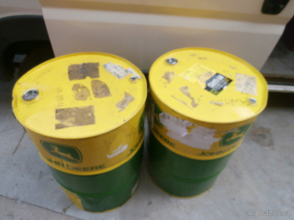 Sudy plechové 200 l od oleje ZETOR, JOHN DEERE za 300 - 5