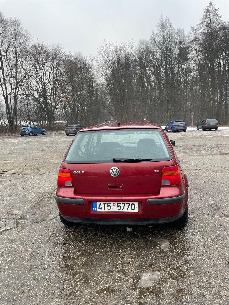 Volkswagen Golf 4 - 5