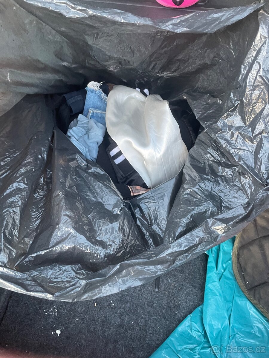 Pytel oblečení - 5