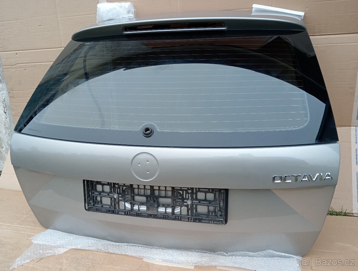Páté dveře Škoda Octavia 3 kombi - 5