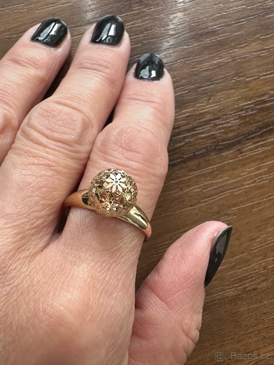 Zlatý dámský prsten, kulička - 5