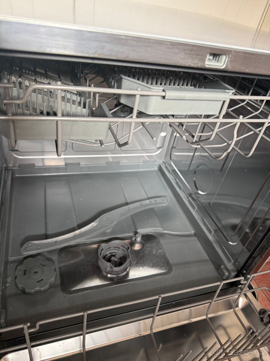 Stolní myčka Candy CDCP 8/E - stříbrná - 5