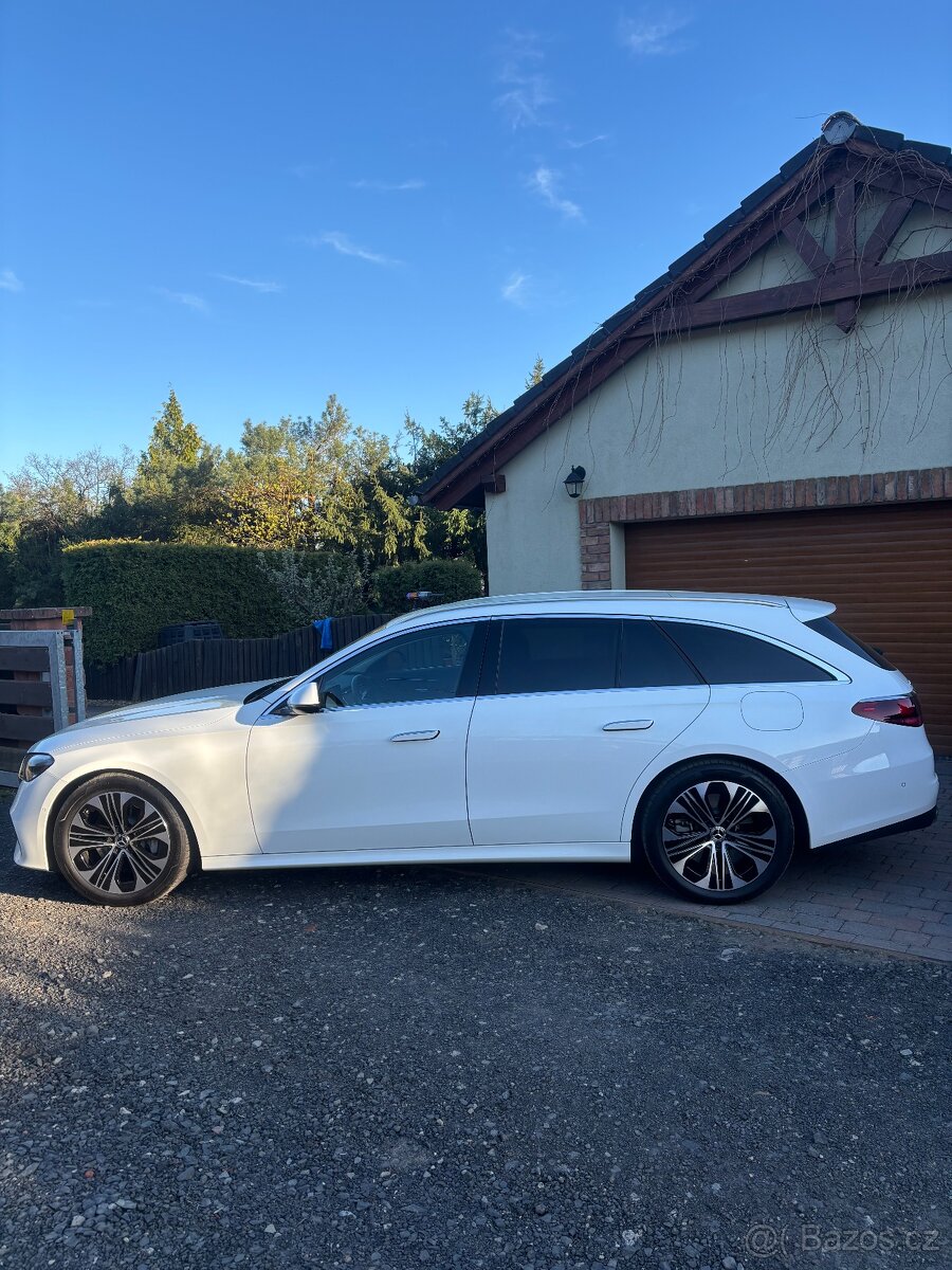 Mercedes E 300e - 5