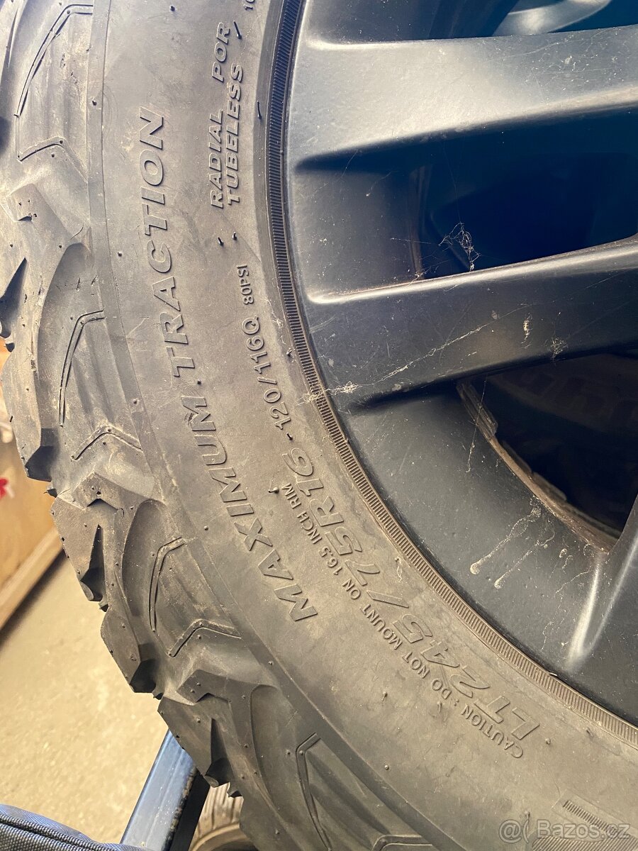 Pneu 245/75r16 Hankook Dynapro MT2 + disky 5x108 R16