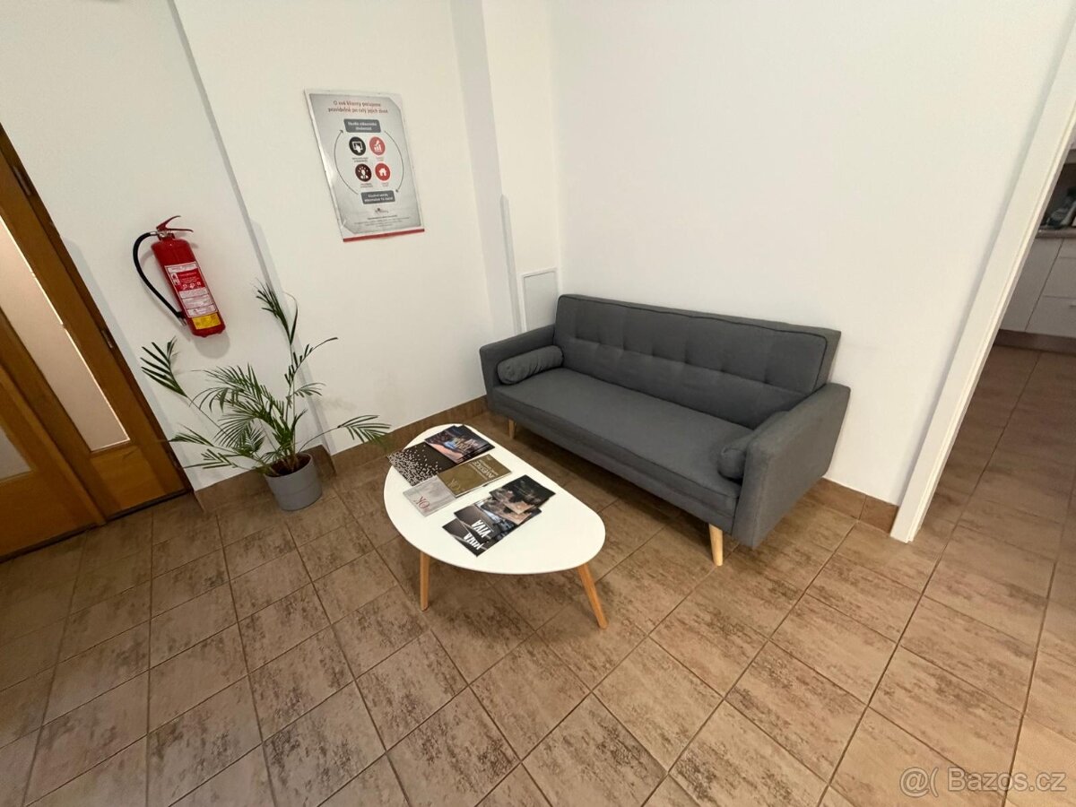 Kancelářský nábytek - 5