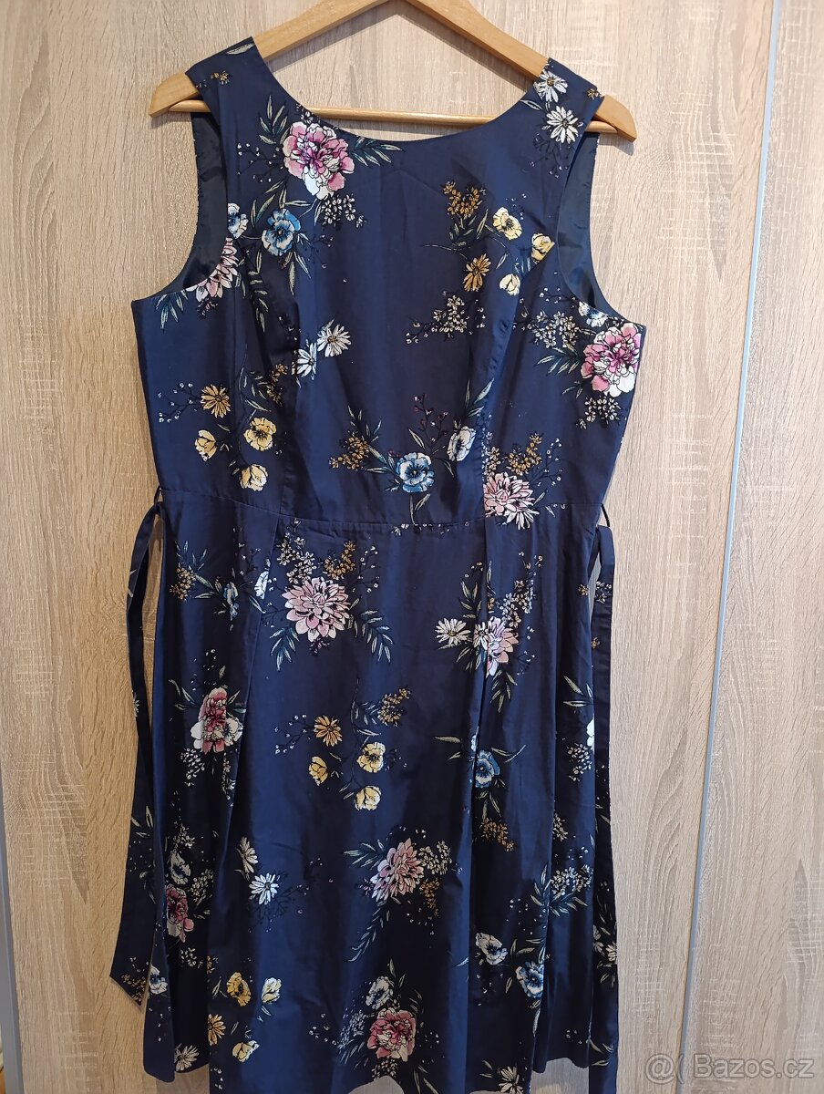 Dámské šaty 42-46 - 5