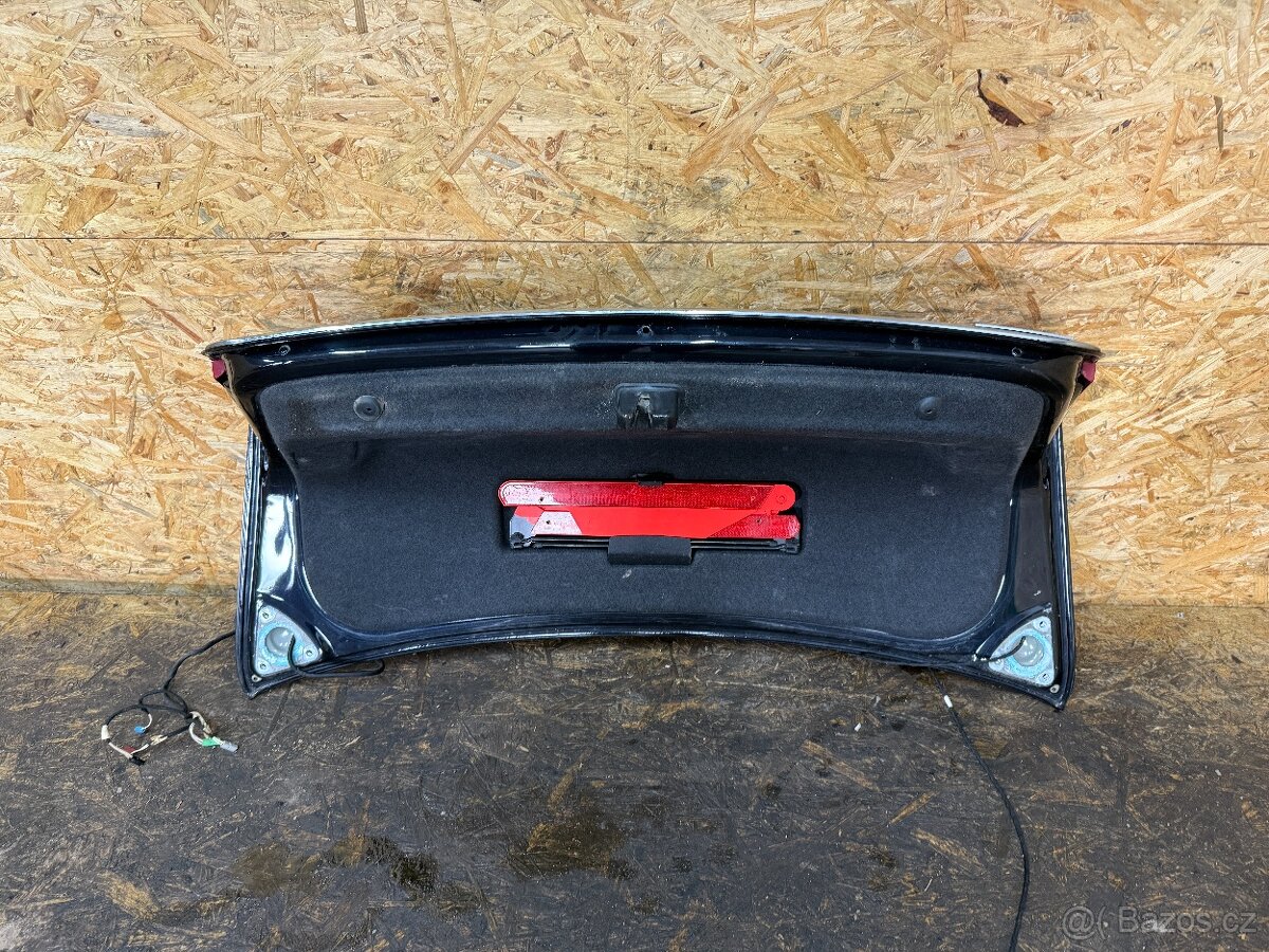 PÁTÉ DVEŘE VÍKO KUFRU VW PASSAT B7 LC9X - 5