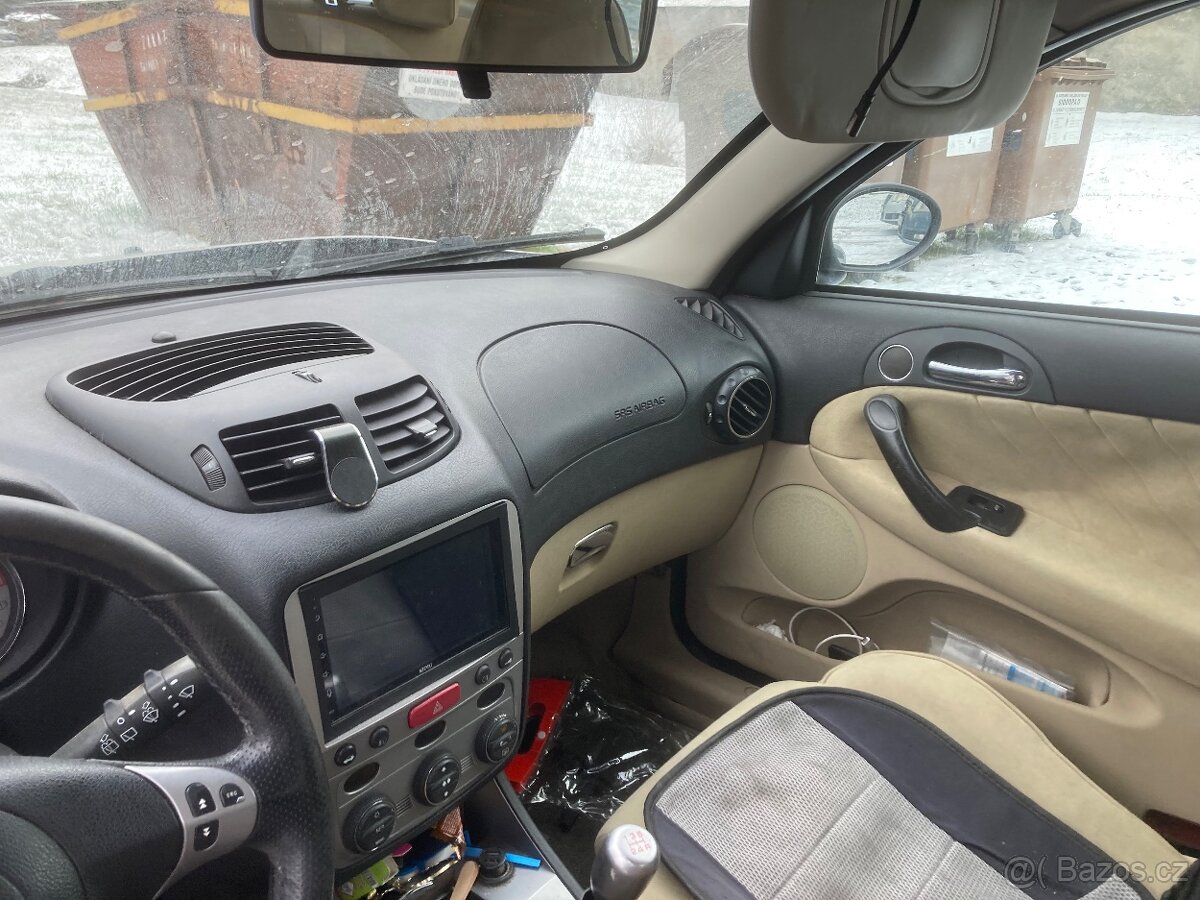 Alfa Romeo 147 1.9 JTDM ND - 5