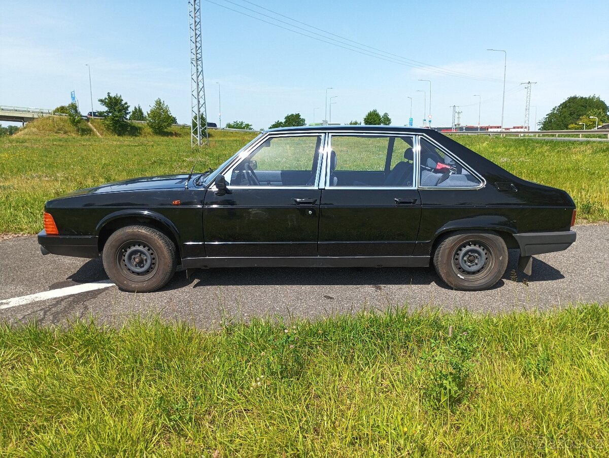 Tatra 613 - 5