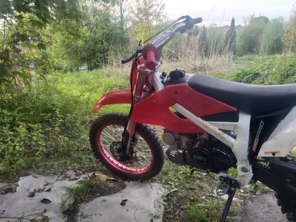 Prodám motorku kxd 125