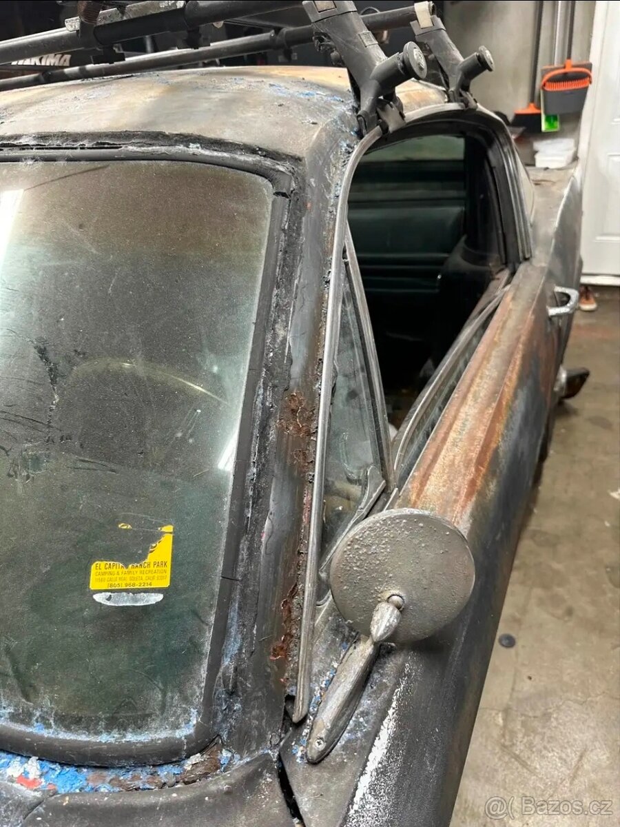 Ford Mustang Fastback - 5