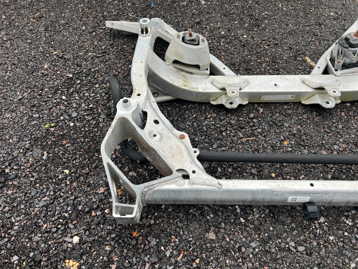 BMW M2/M3/M4 F80/F82/F83/F87 přední nápravnice - 5