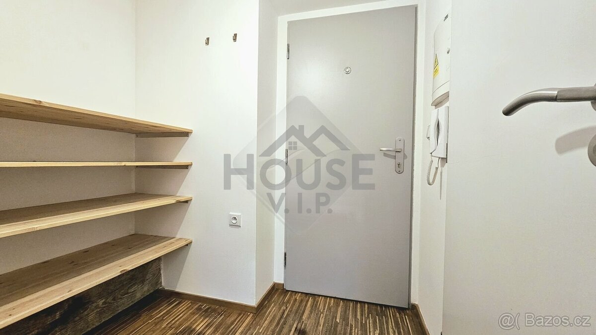 Prodej bytu 1+kk 35 m², Praha - Bohnice, ev.č. 01092 - 5