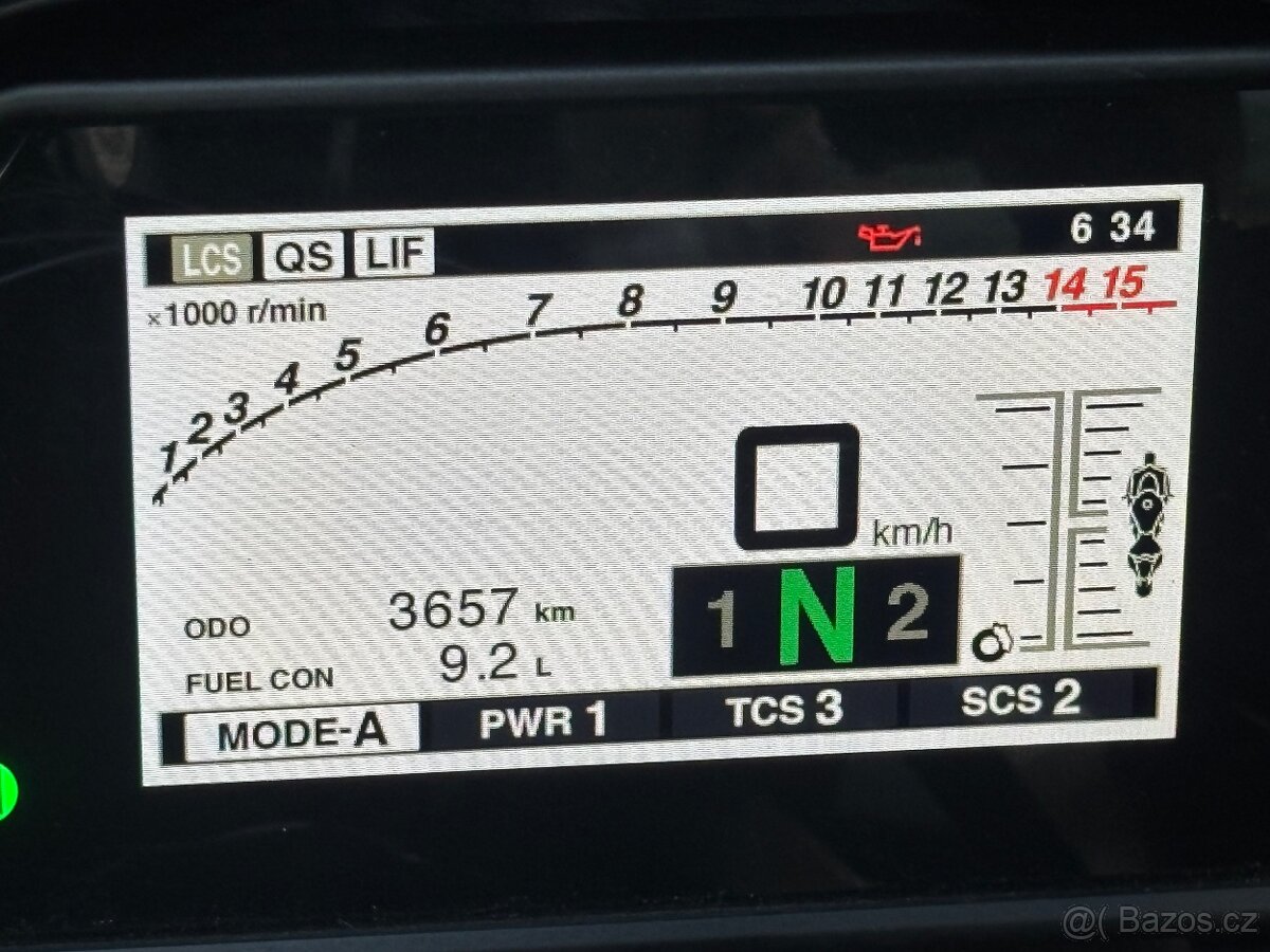 Yamaha R1 2018 najeto 3600 km - 5