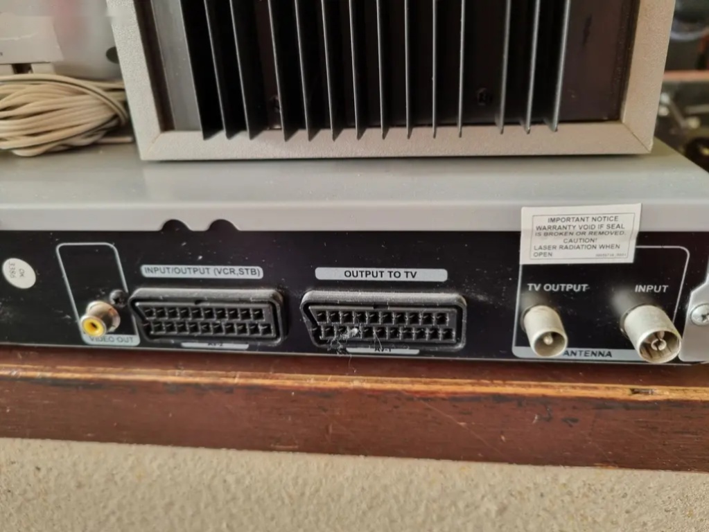 DVD rekordér ORAVA DVR 706, + repro 5+1 - 5