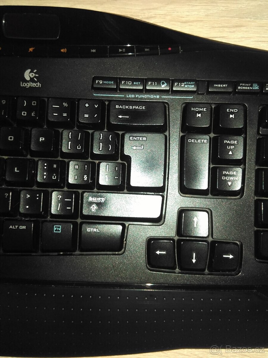 Bezdrátový set klávesnice a myši Logitech MX 3200 - 5