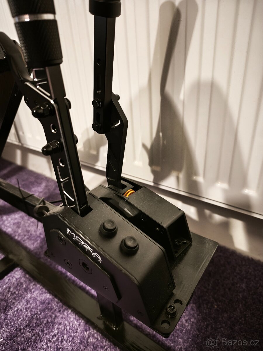 Profesionální závodní simulator v záruce Moza , simagic, s - 5