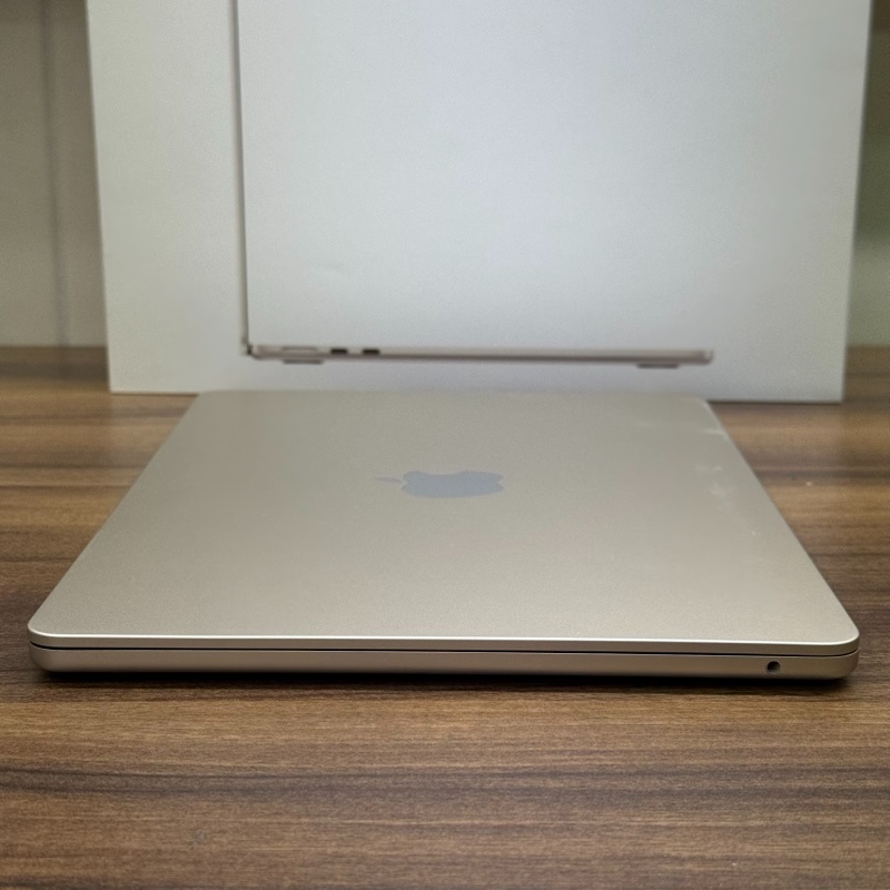 Apple MacBook Air 13.6" (A2681) – 8C CPU / 8C GPU / 8GB RAM - 5
