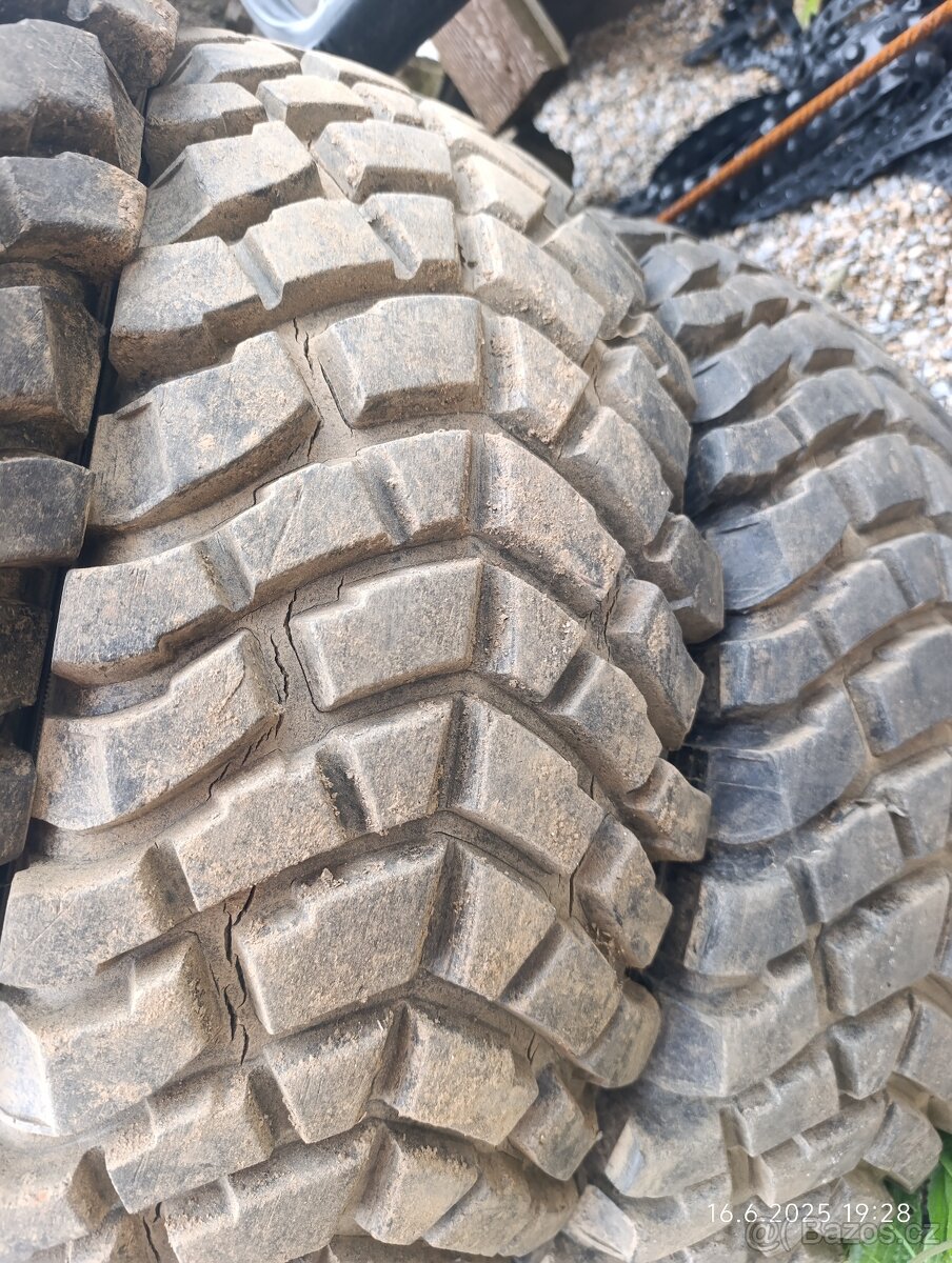 Offroad pneu 31x10.5 R15