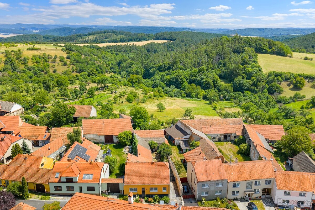 Prodej podsklepeného RD 4+1 (120m2) s uzavřeným dvorem, zahr - 5