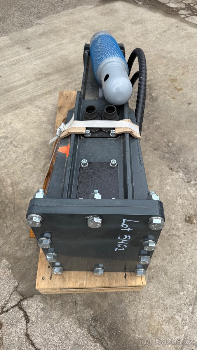 Hydraulické kladivo na bagr Sailing 53 - 5