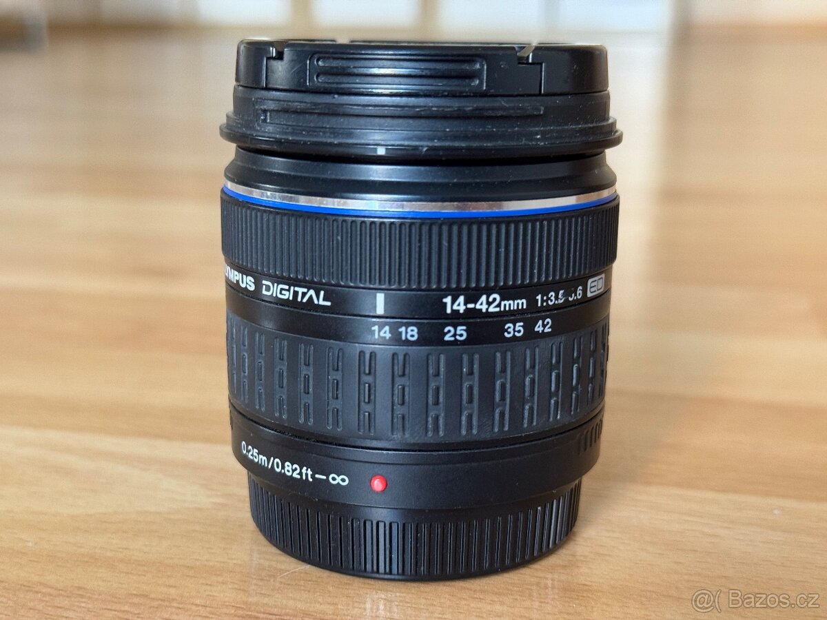 Olympus E-520 + 2 objektivy + příslušenství - 5