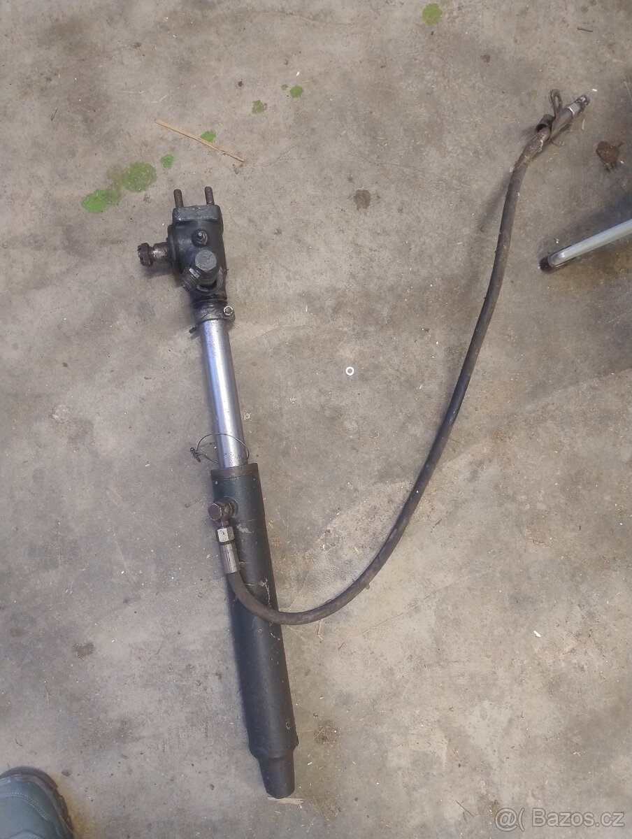 Posilovač řízení Zetor - 5