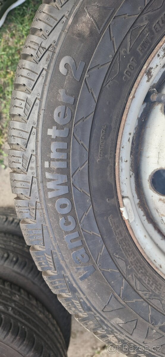 Prodám sadu 215/70/15C - 5
