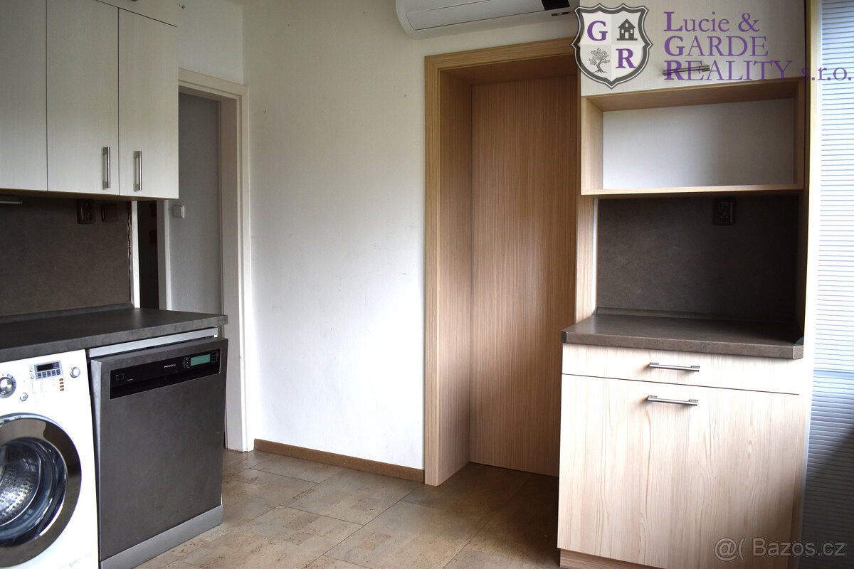 Prodej, byt 5+1, Hluboká nad Vltavou, ul. Lesní - 5