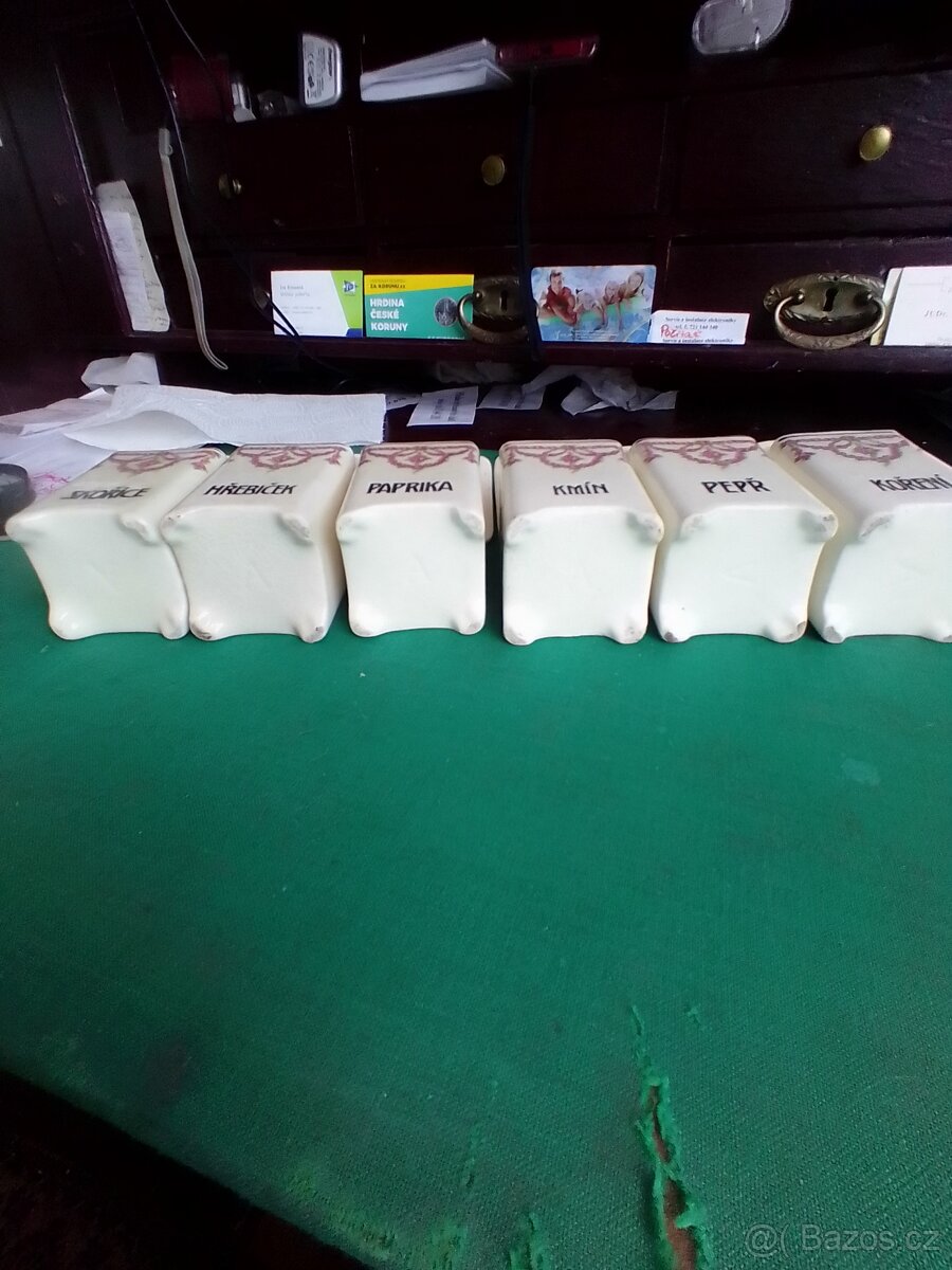 Starožitné porcelánové kořenky (Eichwald) r.1849. - 5