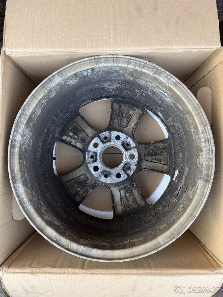 Disky 5x120 8Jx17 ET30 - Style 327 - 5