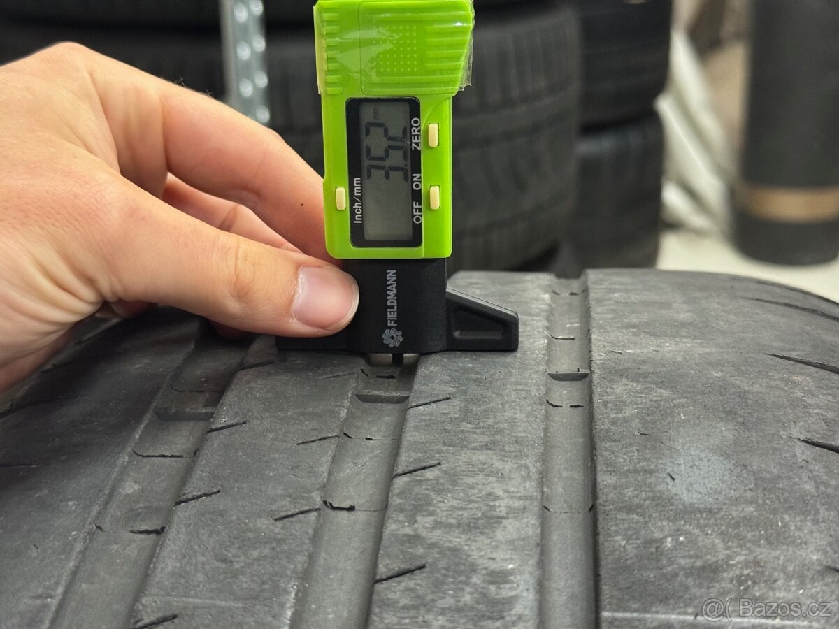 2x Michelin Cup2 245/35 R20 - 5