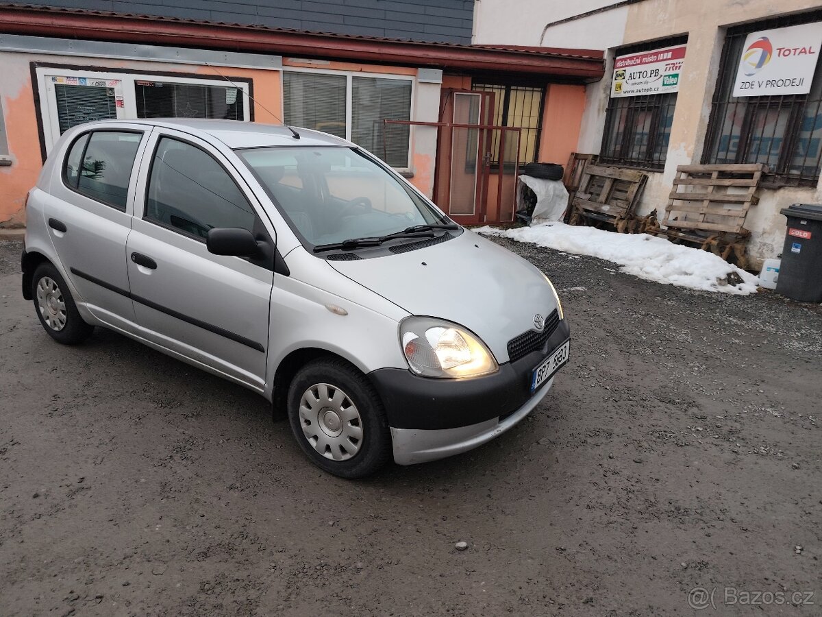 Toyota Yaris - 5
